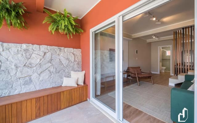 Casa Com 02 Dormitórios E Jacuzzi Aquecida