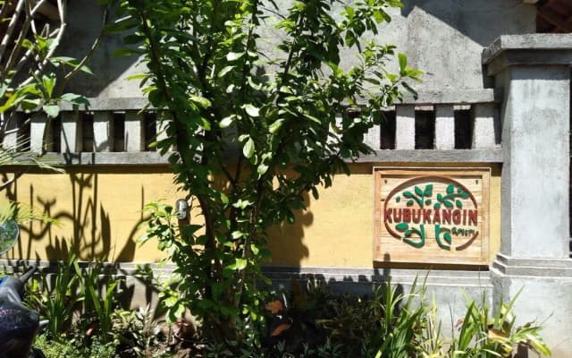 Kubu Kangin Resort