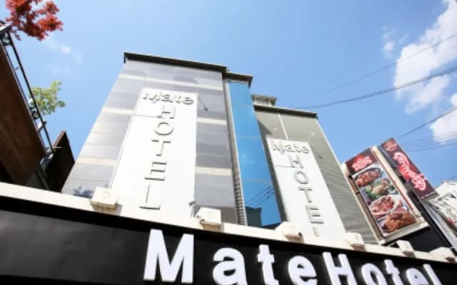 Mate Hotel