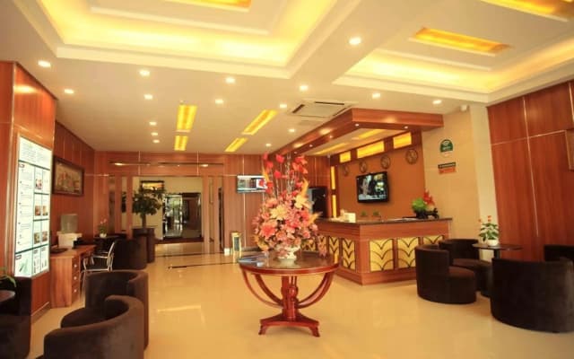 GreenTree Alliance HuaiBei Railway Station Jinseyuntian Hotel