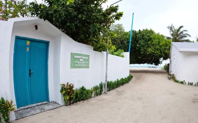 Adroit Beach Inn