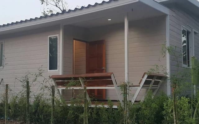 Villa Rayonghouse
