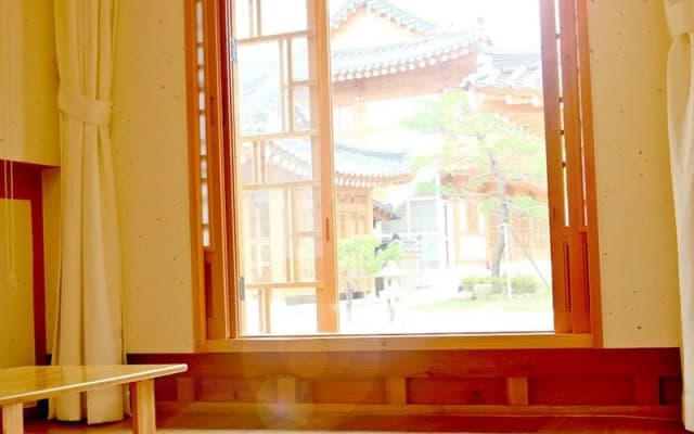 Hwangnamguan Hanok Village
