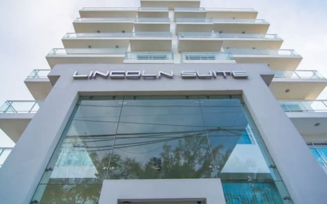 Lincoln Suite