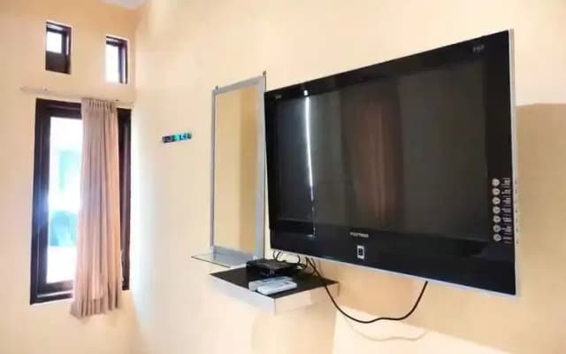 Wisma Mutiara near Alun Alun Demak Mitra RedDoorz