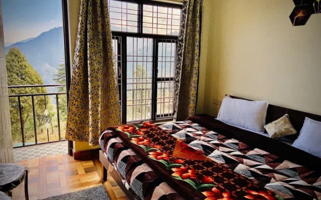 Goroomgo Kaafal Homestay Mussoorie