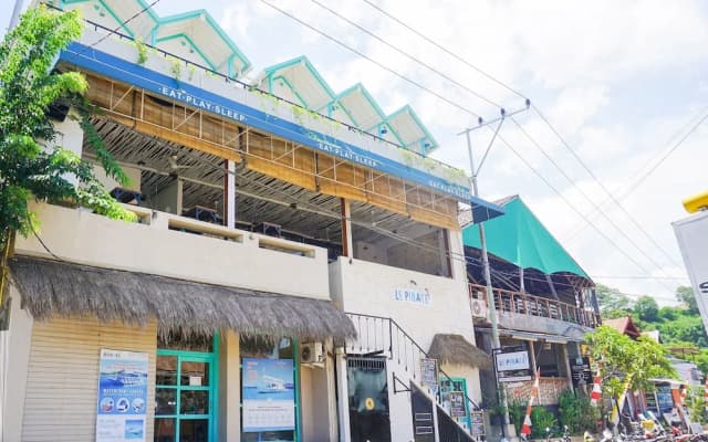 Le Pirate Hotel - Labuan Bajo