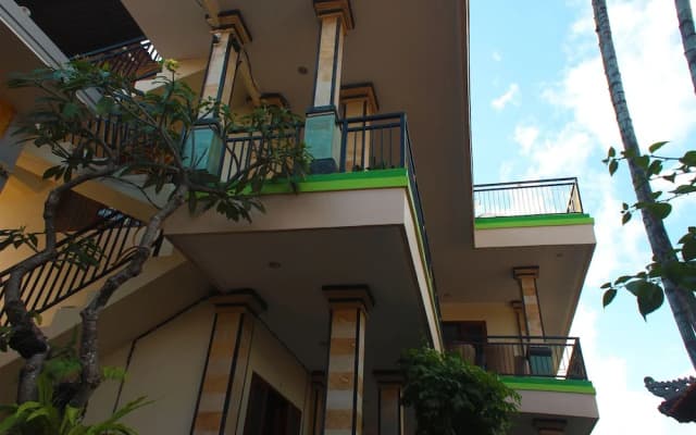 CR Tris Rooms Seminyak