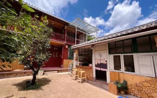 A small courtyard