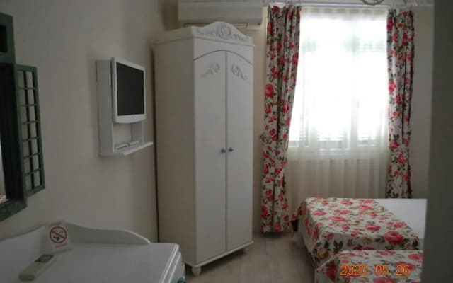 The White Otel Alacati
