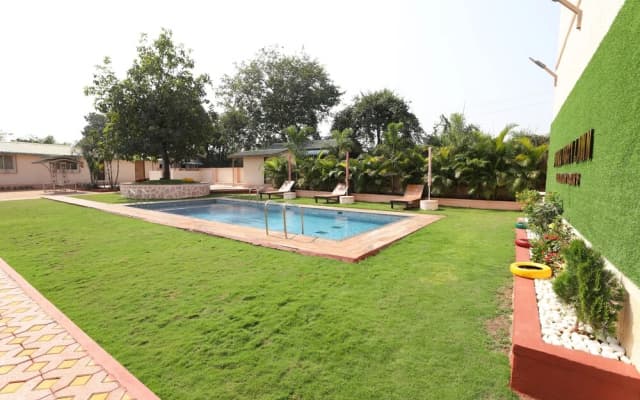 Raaj Resort
