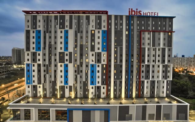 ibis Bangkok IMPACT