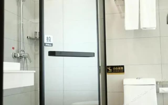 Thank Inn Plus Hotel Nanchang Tengwang Pavilion Pedestrian Street