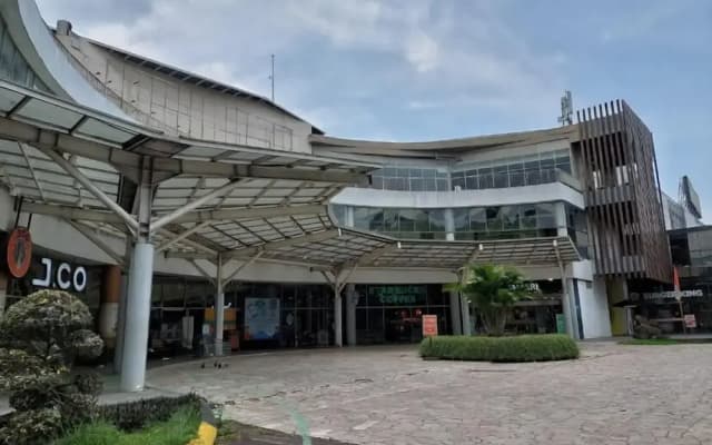 Grand Serpong Hotel