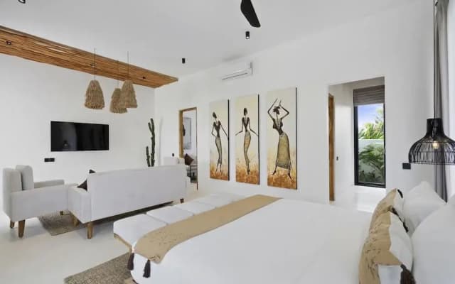 Marbella Villa by Betterplace