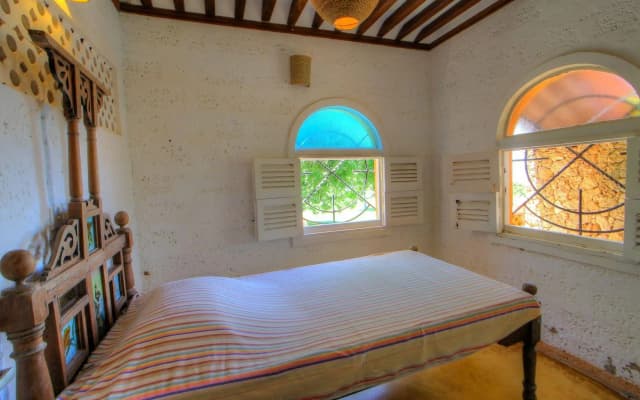 Swahili House Tiwi Beach - Private Oceanfront Boutique Villa Near Diani