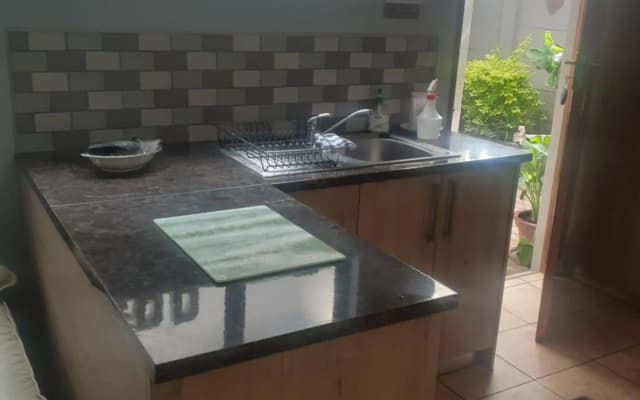 Vincentia Odd Cottage ( self catering)