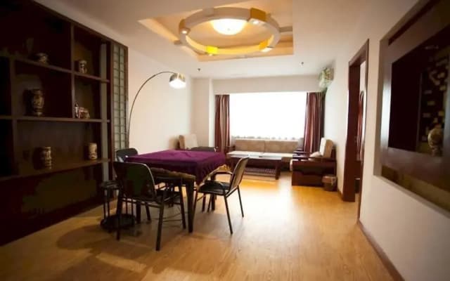 Vienna Hotel ( Xinghua City Zheng Banqiao Museum Former Residence Branch)