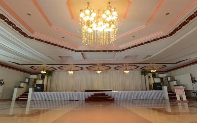 Garden Orchid Hotel