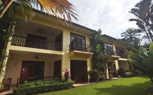 Club Del Sol by Dream Makers
