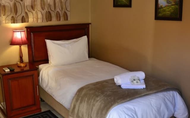 The Oval Guesthouse