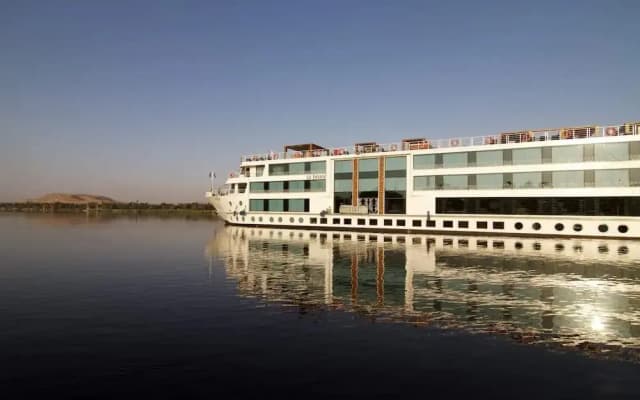 Le Fayan Nile Cruise - Till 17-9 Sat From Luxor for 4&7 Nights Wed From Aswan for 3&7 Nights - 18-9 to 20-11 Thu from Luxor for 4&7 Nights Mon From Aswan for 3&7 Nights - 22-12 Mon from Luxor for 4&7 Nights Fri From Aswan