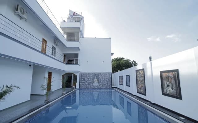 APK Farm House
