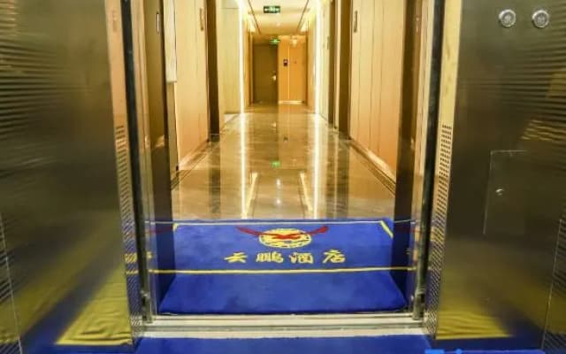 Xishuangbanna Yunpeng Hotel (The First People's Hospital)