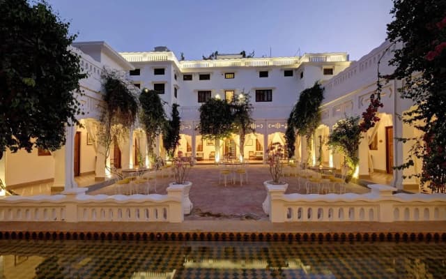 Saraca Hotel Lucknow