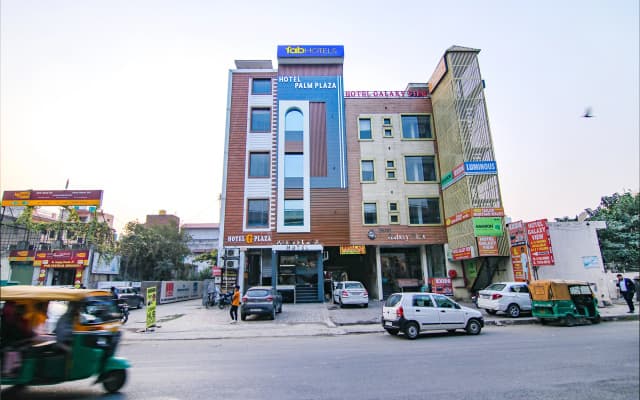 Fabhotel Palm Plaza