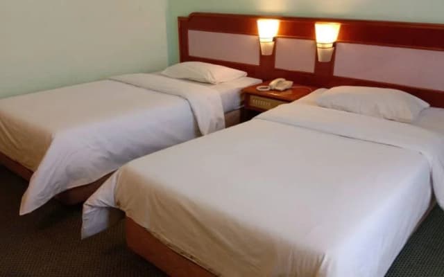 Somerset Hotel