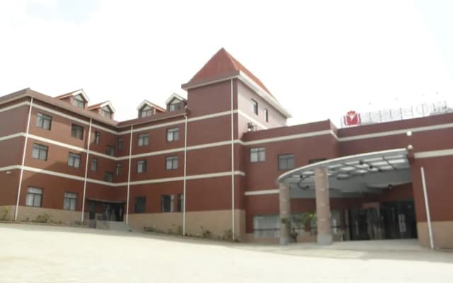 Soluxe Club Hotel