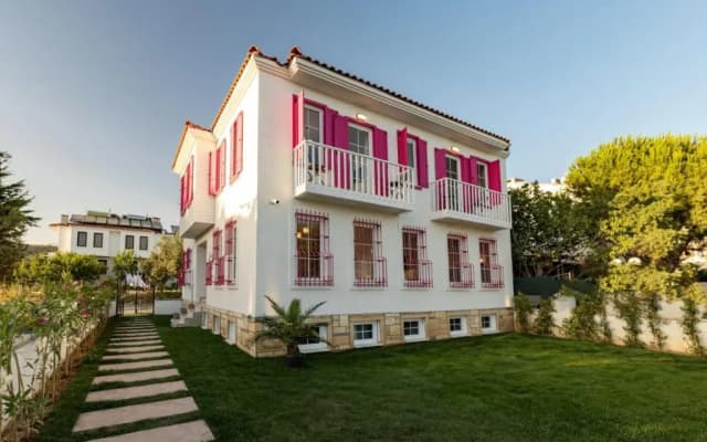 Karaüzüm Hotel Bozcaada
