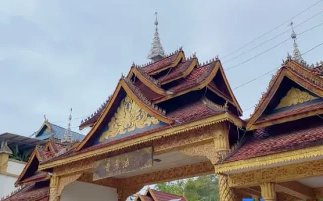 Gaiya Yixuan Bieyuan (Xishuangbanna Jinghongxuan Big Buddha Temple)