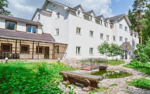 Загородный отель «Хвойный»