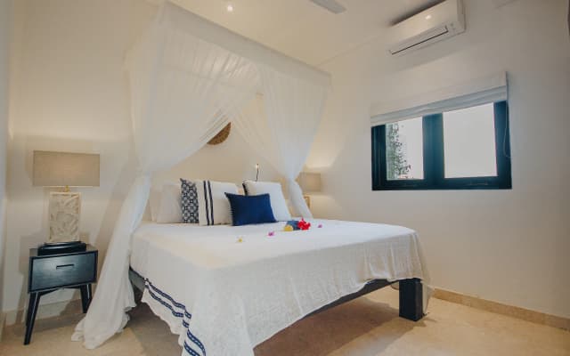Batu Karang Lembongan Resort & Spa
