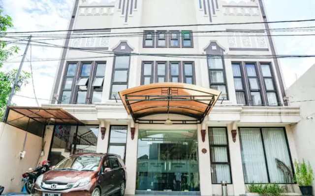 Audah Syariah Residence RedPartner