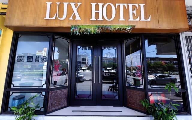 Lux Hotel