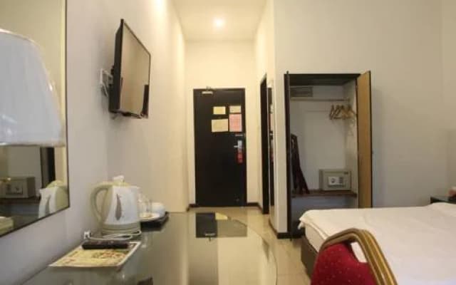 Kingston Executive Hotel