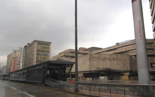 1083 Los Cerros de Bogotá