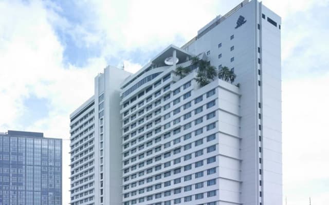 New World Makati Hotel