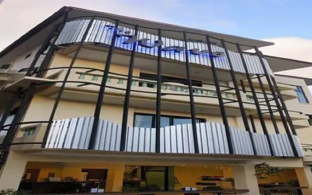 The Wave Patong Boutique Hotel