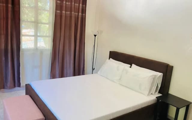 Olympia Travellers Inn