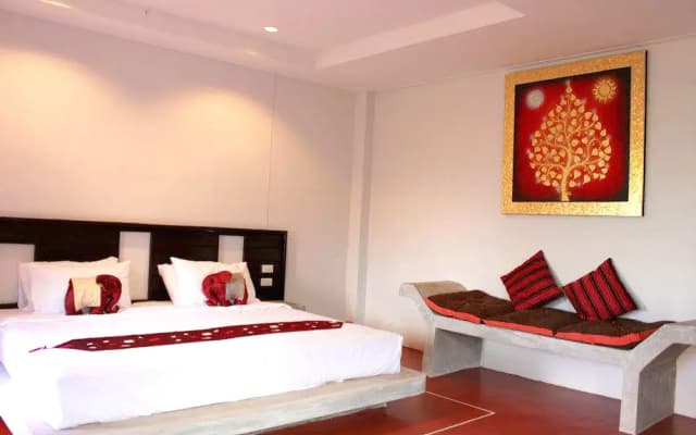 Khaoyai Nature Life & Tours