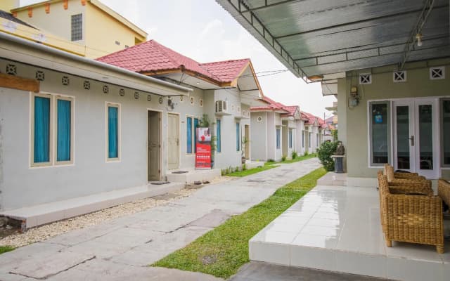 RedDoorz near Watervang Lubuk Linggau 2