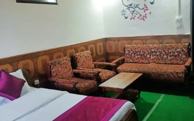 Hotel Tribhuwan by Goroomgo