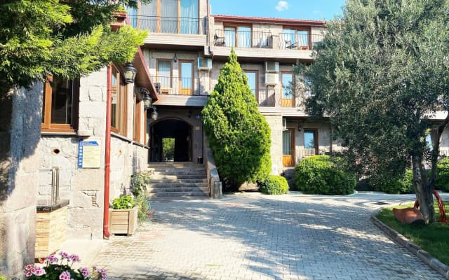 Assos Park Hotel