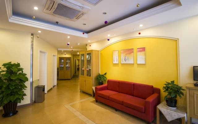 Home Inn Taiyuan Jiannan Coach Terminal
