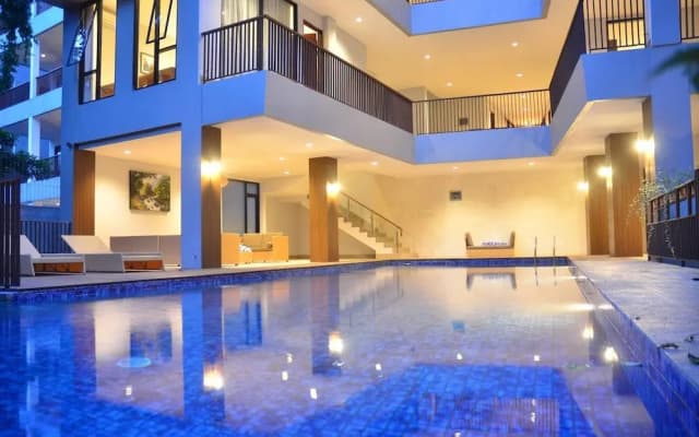 Radiance Hill View 10BR Villa with a Private heated swimming Pool