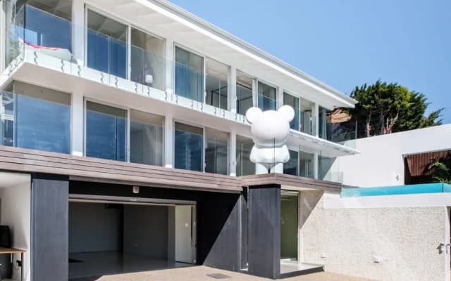 Exceptionally Unique Magnum Villa w Sea Views
